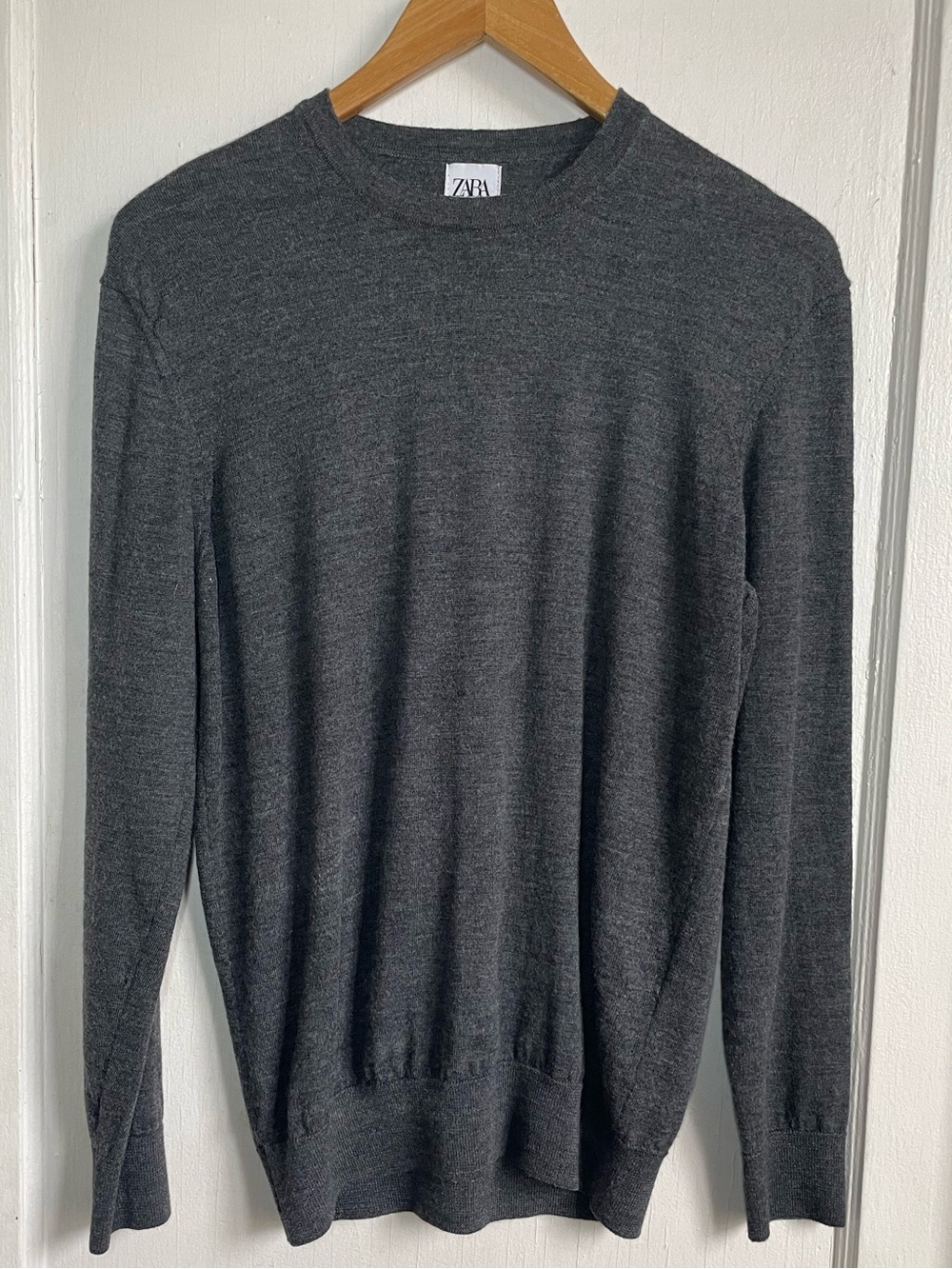 Zara 100% Extra Fine Wool Women’s Crewneck Sweater M Gray Minimalist